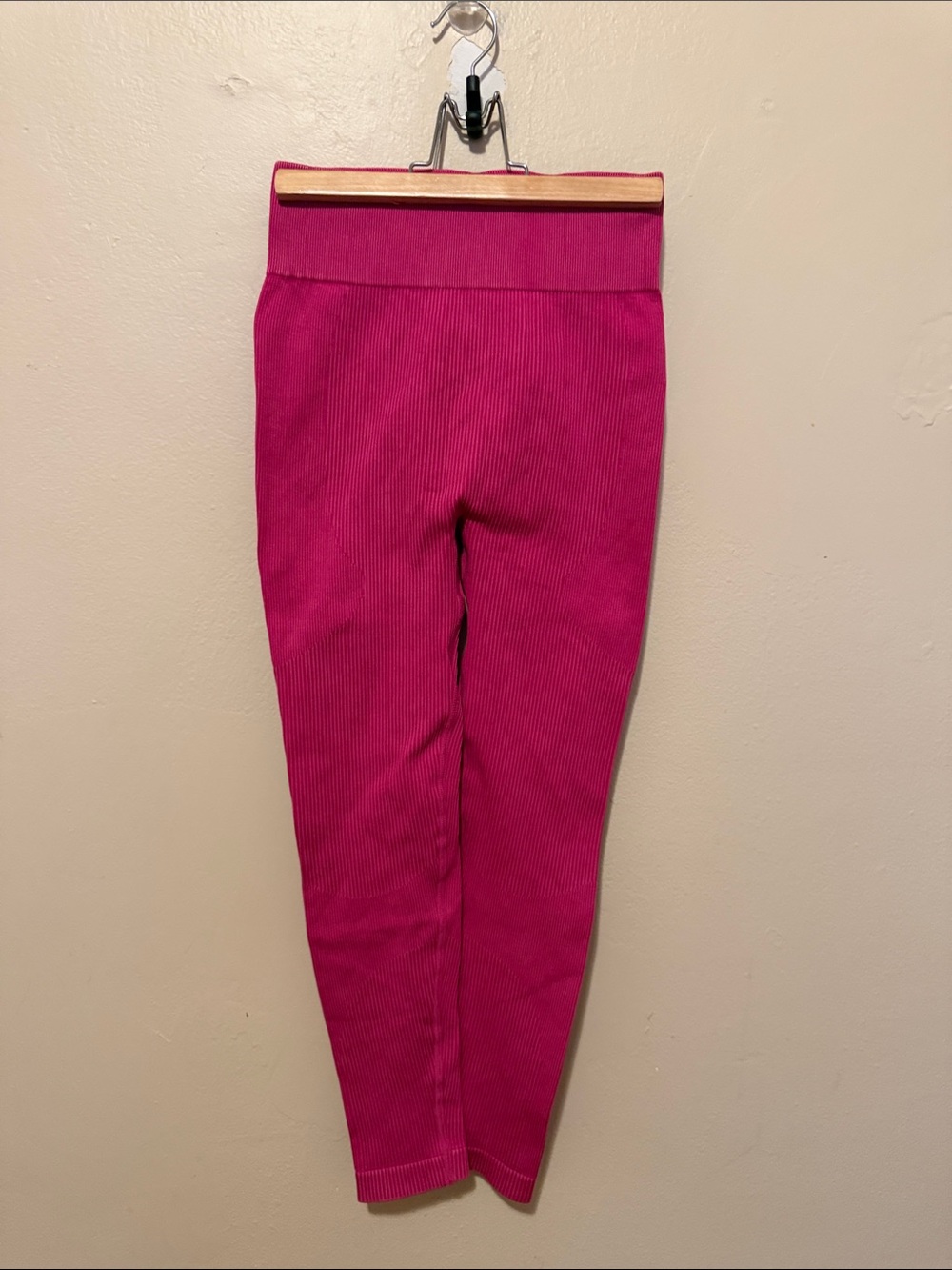 New Mix Hot Pink Ribbed Knit Leggings